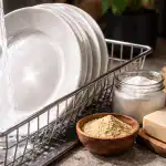 jaki-jest-naprawde-najlepszy-sposob-mycia-naczyn-aby-uzyskac-krystaliczny.png
